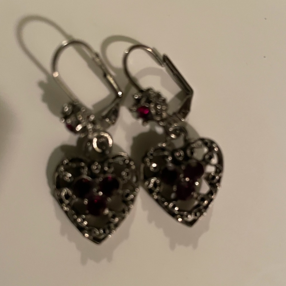 Costume silver hanging Purple Heart 💜 earrings
